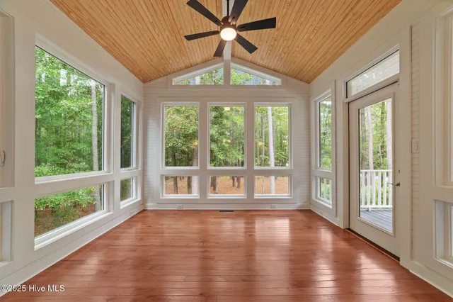 $449,999 | 100 Greenbriar Lane, Washington, NC 27889