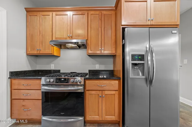 $449,999 | 100 Greenbriar Lane, Washington, NC 27889