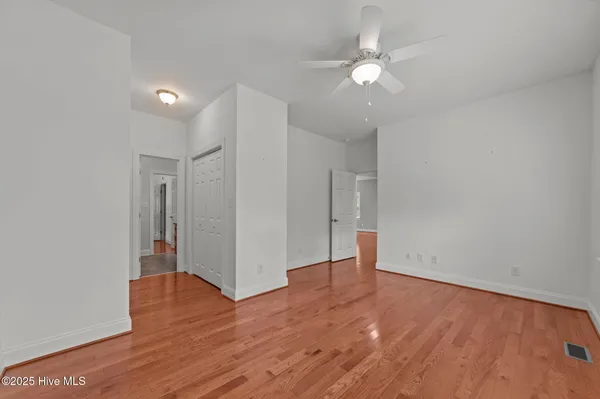 $449,999 | 100 Greenbriar Lane, Washington, NC 27889