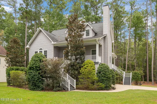$449,999 | 100 Greenbriar Lane, Washington, NC 27889