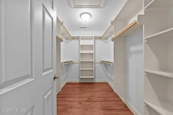 $449,999 | 100 Greenbriar Lane, Washington, NC 27889