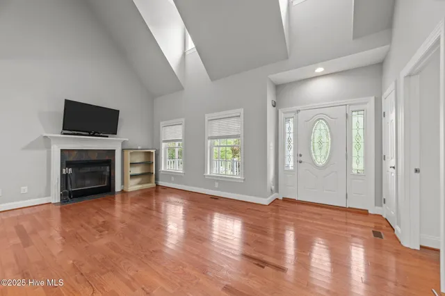 $449,999 | 100 Greenbriar Lane, Washington, NC 27889