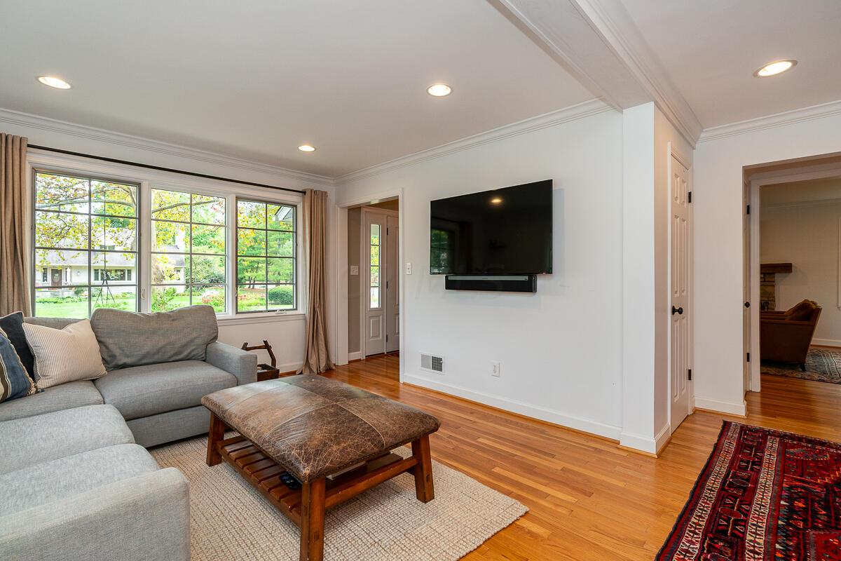 2561 Camden Road Columbus, OH 43221 - Photo 12 of 41 2561_Camden_Rd_29_of_44_-1