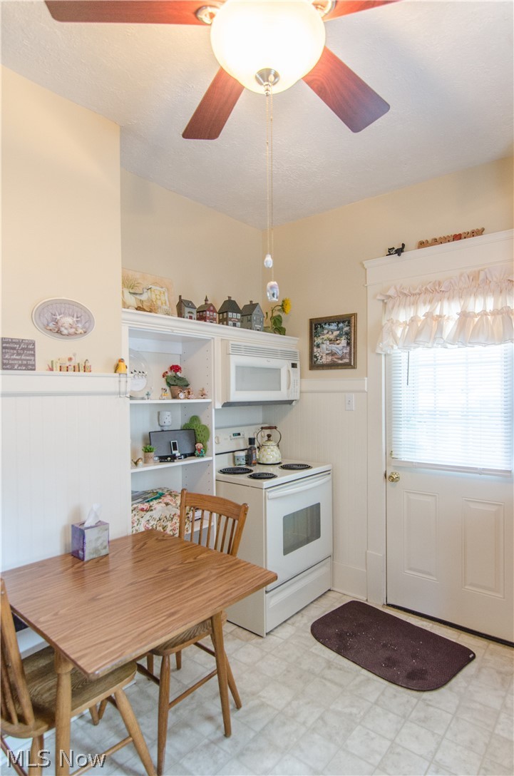 915 Berwin Street Akron, OH 44310 - Photo 4 of 18 Gallery Image 4