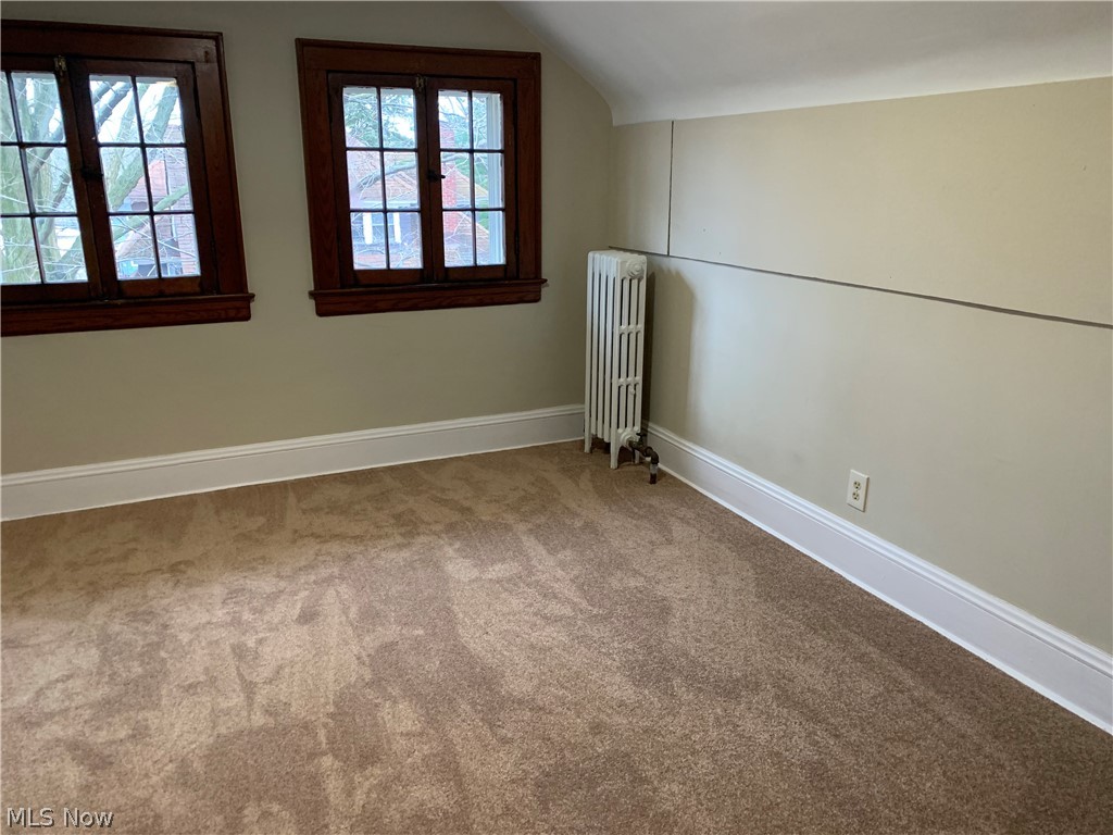 3146 Oak Road Cleveland, OH 44118 - Photo 9 of 22