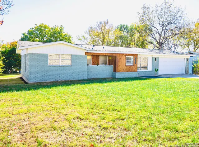 $335,000 | 4010 Northwest Loop 410, San Antonio, TX 78201