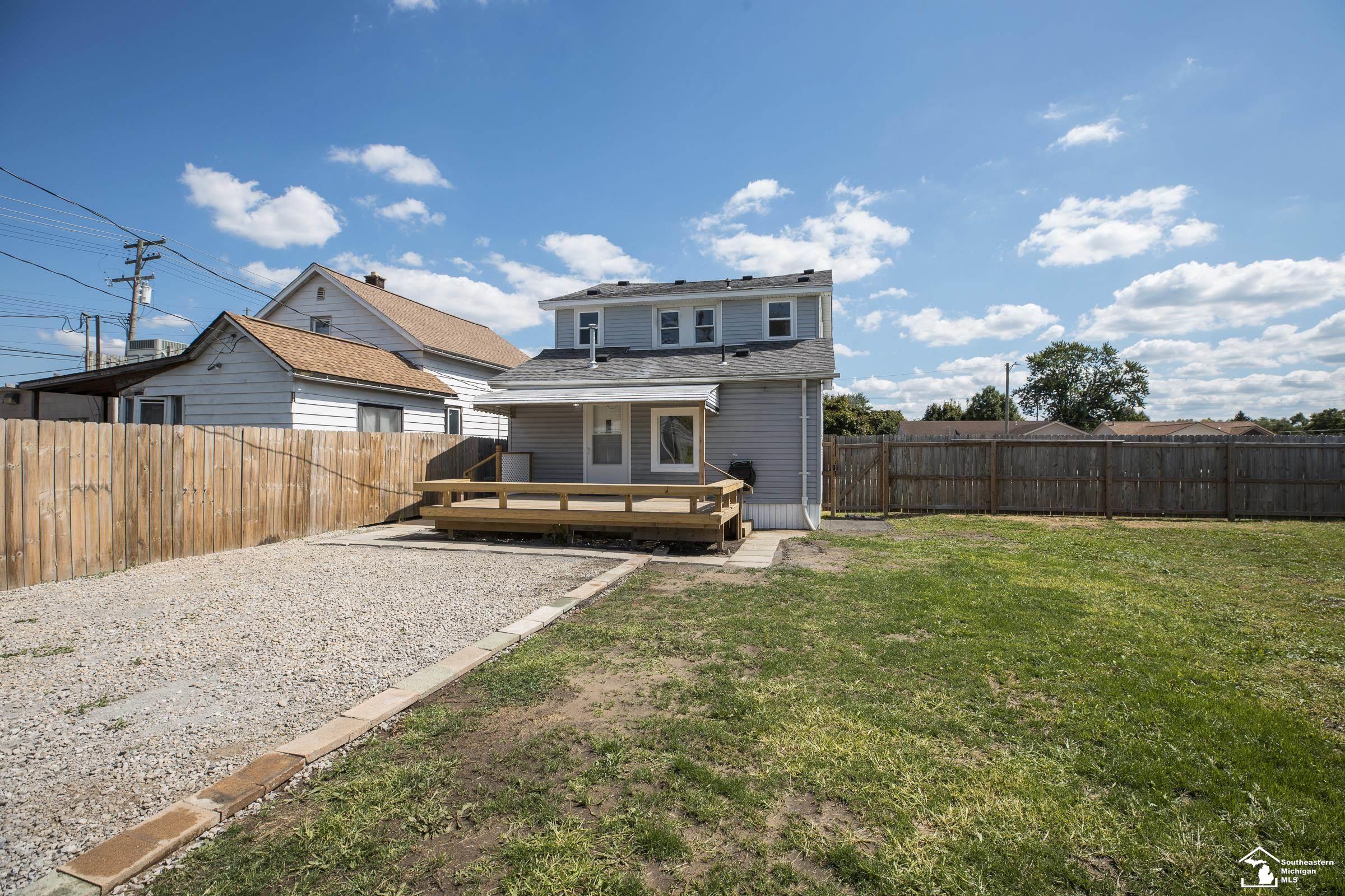17048 Quarry Road Riverview, MI 48193 - Photo 27 of 31