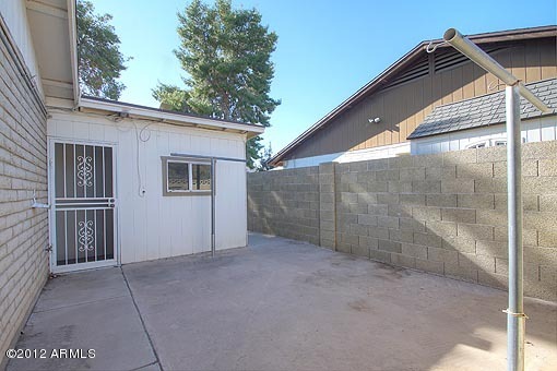 4541 East Pershing Avenue Phoenix, AZ 85032 - Photo 12 of 15 Side yard