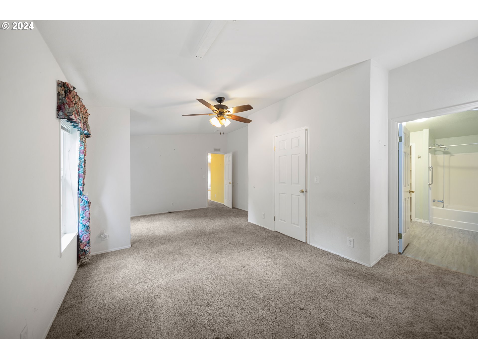 68339 Oceanic Road North Bend, OR 97459 - Photo 16 of 48 Bedroom, Primary