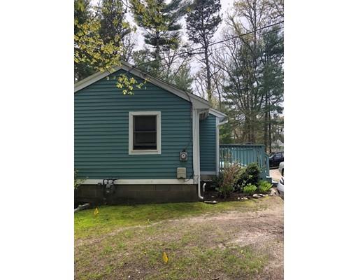 20 Crooked River Road Wareham, MA 02571 - Photo 4 of 14 a backyard of a house