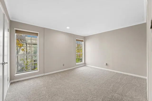 $2,500 | 4409 Travis Street, Unit L, Dallas, TX 75205