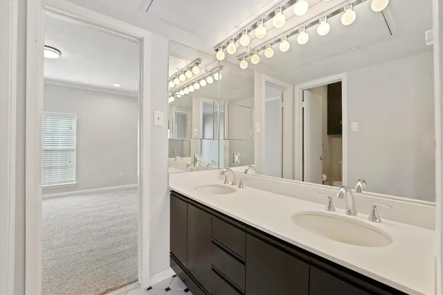 $2,500 | 4409 Travis Street, Unit L, Dallas, TX 75205