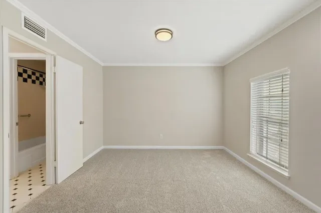 $2,500 | 4409 Travis Street, Unit L, Dallas, TX 75205