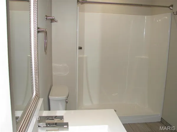 $1,250 | 333 South Kansas Street, Unit 101, Edwardsville, IL 62025
