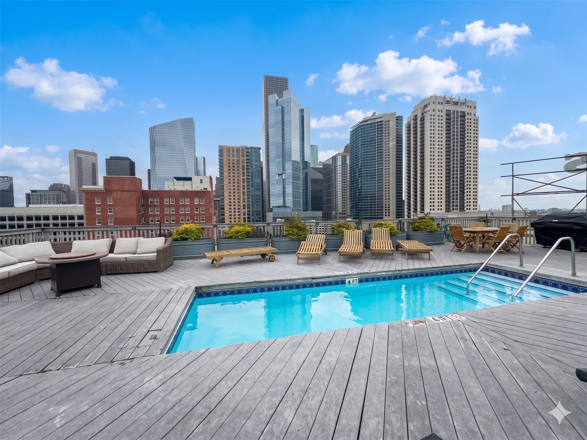 915 Franklin Street, Unit 2I Houston, TX 77002 - Photo 33 of 34