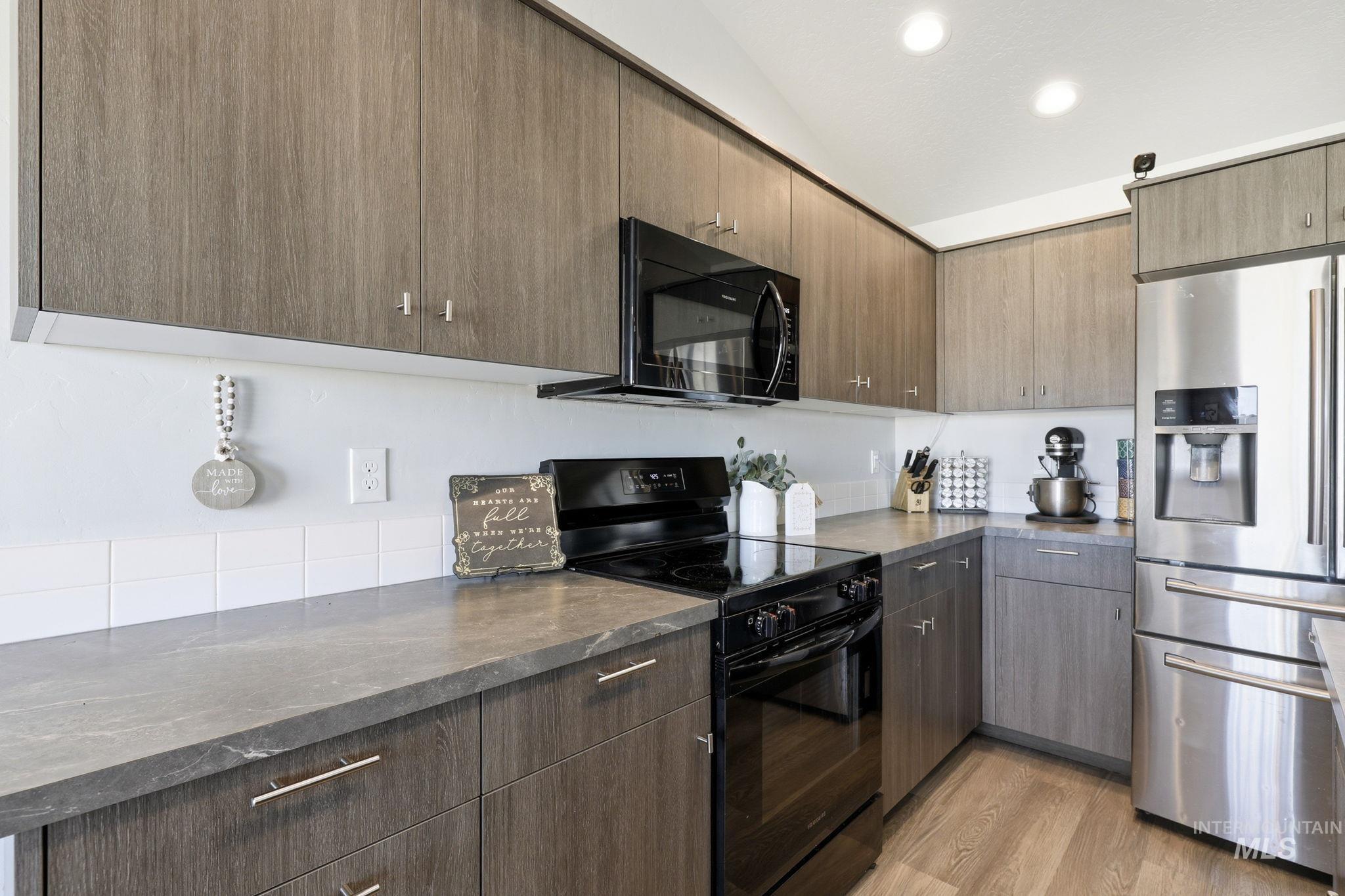 16780 Breton Way Caldwell, ID 83607 - Photo 14 of 28 Kitchen