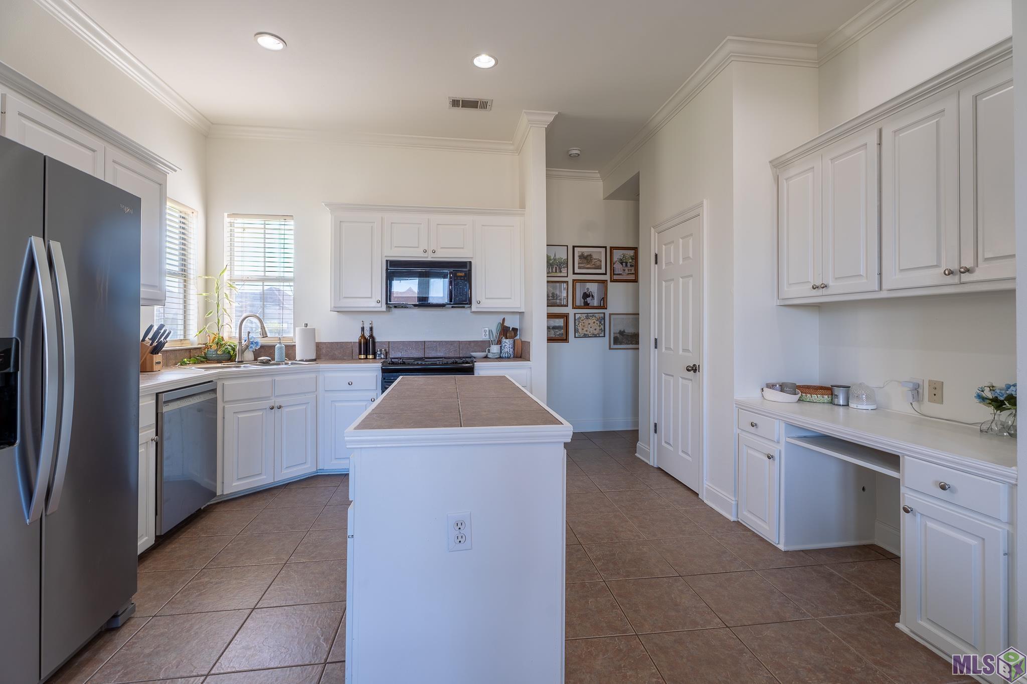 8977 Lake Mist Avenue Baton Rouge, LA 70810 - Photo 11 of 20 Gallery Image 11