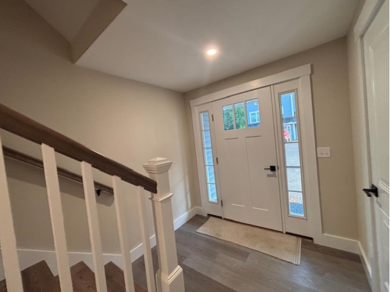 14 Thompson Road North Hampton, NH 03862 - Photo 2 of 24