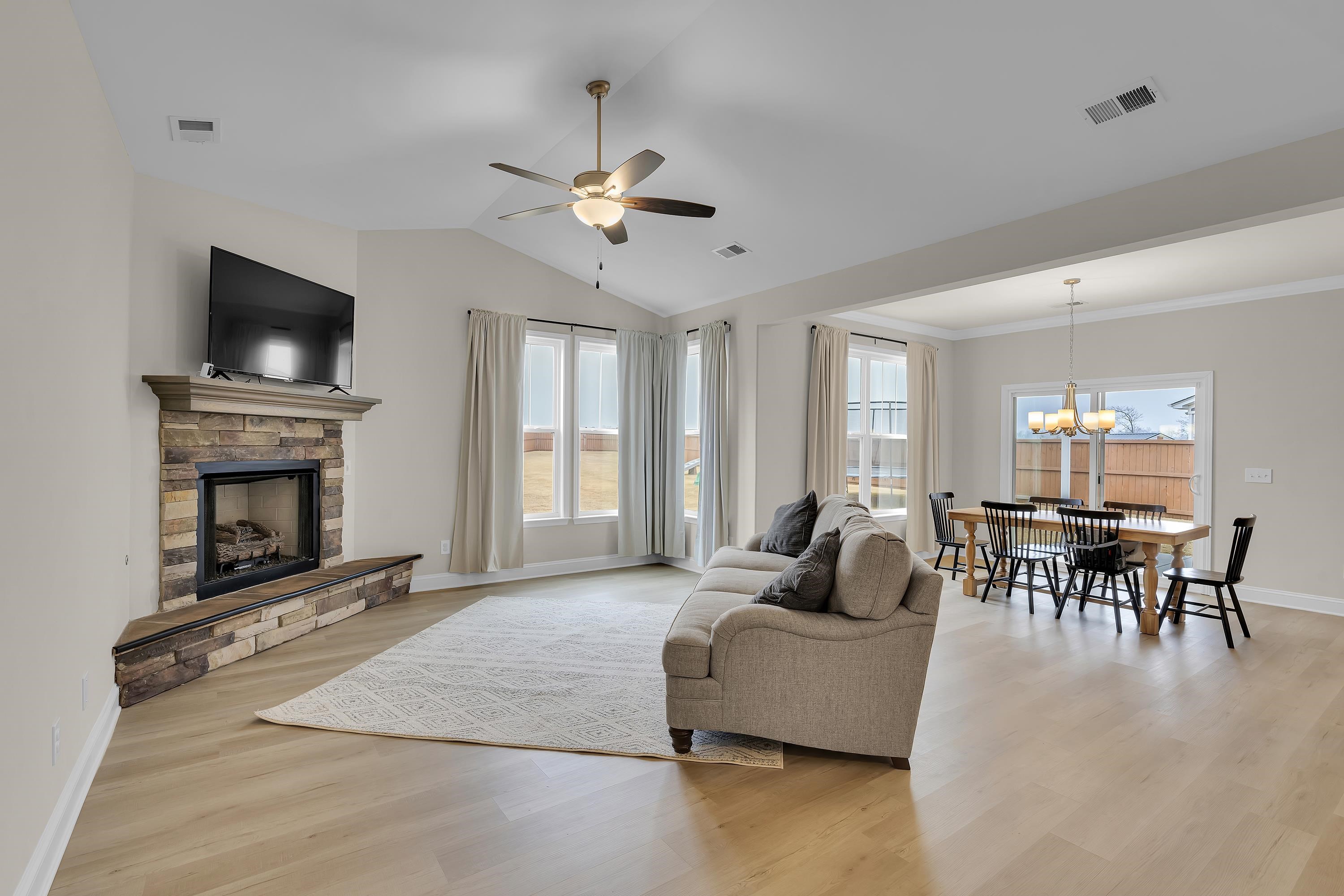 1030 Linden Rdg Road Greer, SC 29651 - Photo 3 of 31