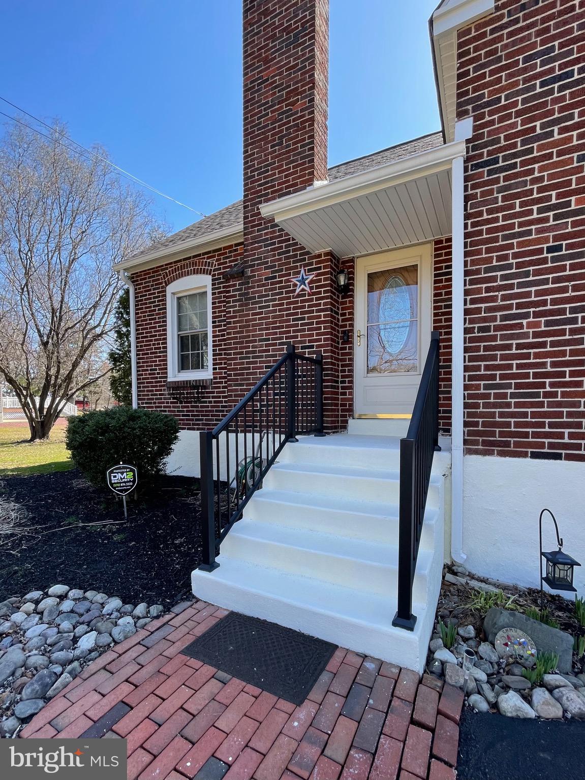 2354 Upper Barness Road Warrington, PA 18976 - Photo 12 of 55 Front entry