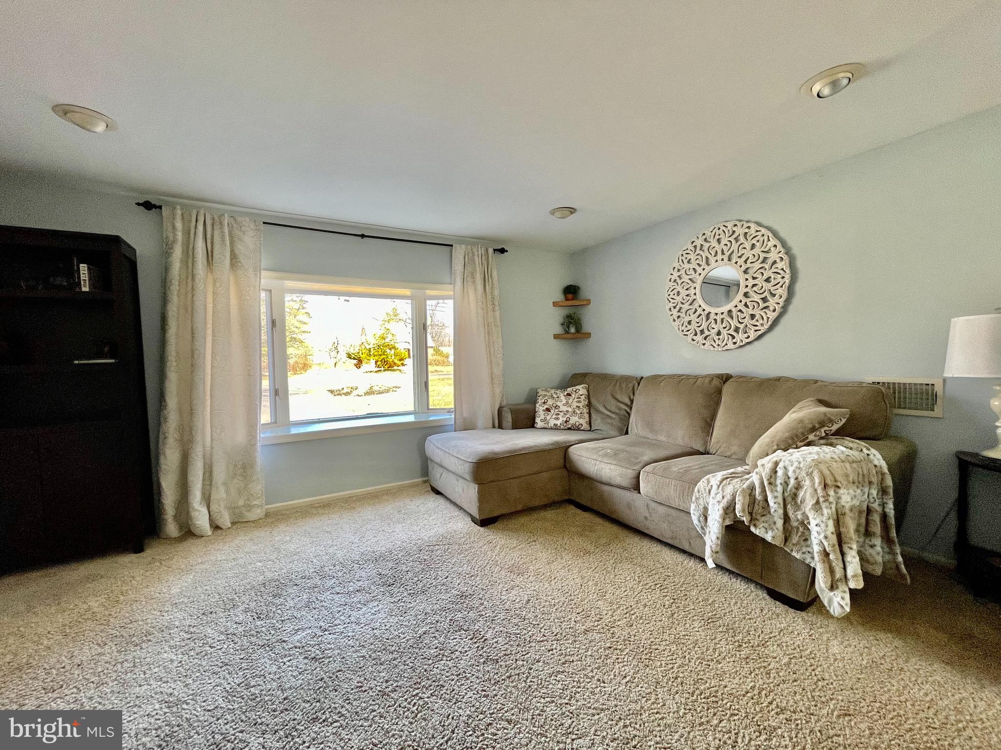 2354 Upper Barness Road Warrington, PA 18976 - Photo 14 of 55 Family room