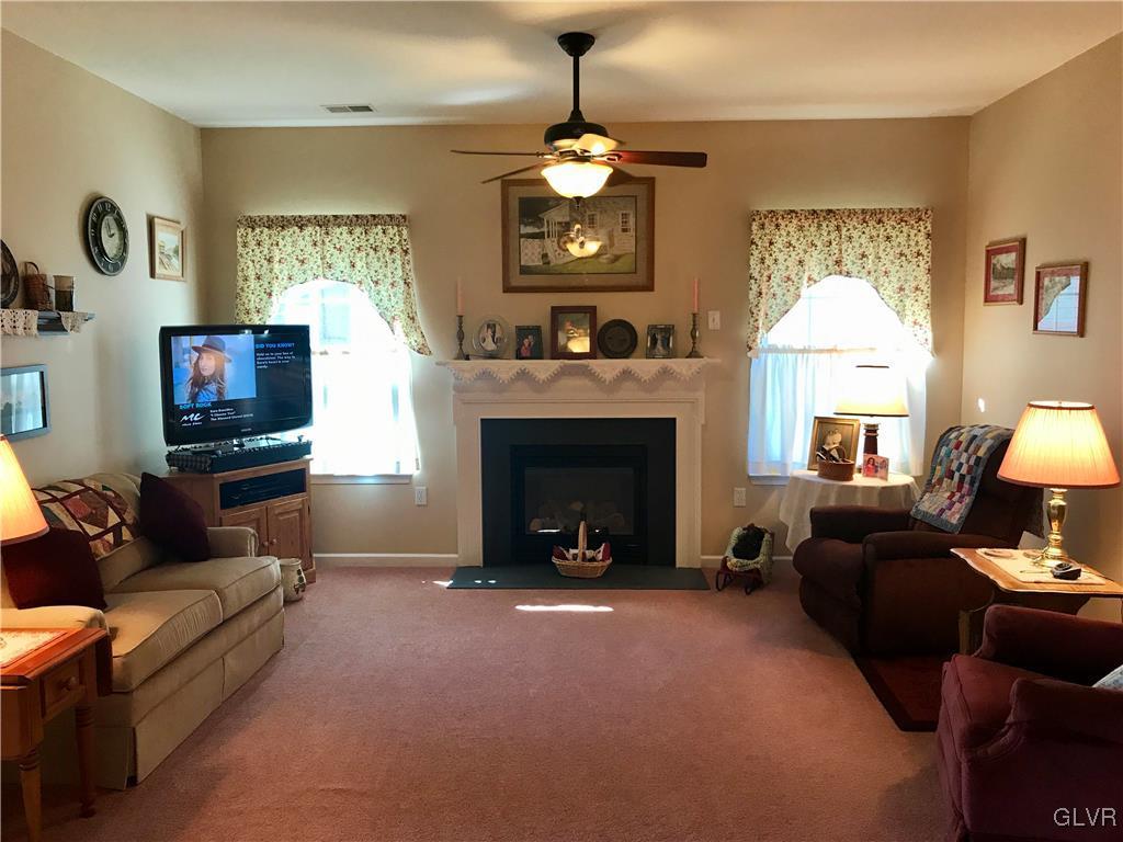 33 Inverness Lane Easton, PA 18045 - Photo 11 of 29 Gallery Image 11