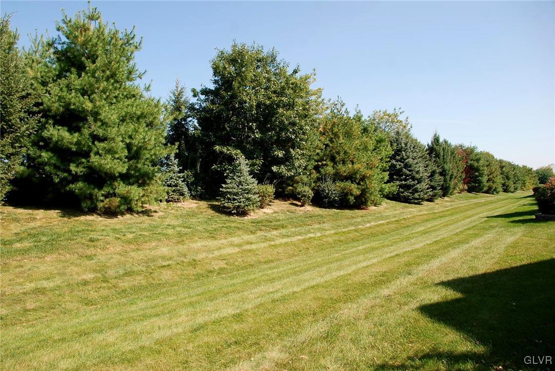 33 Inverness Lane Easton, PA 18045 - Photo 23 of 29 Gallery Image 23