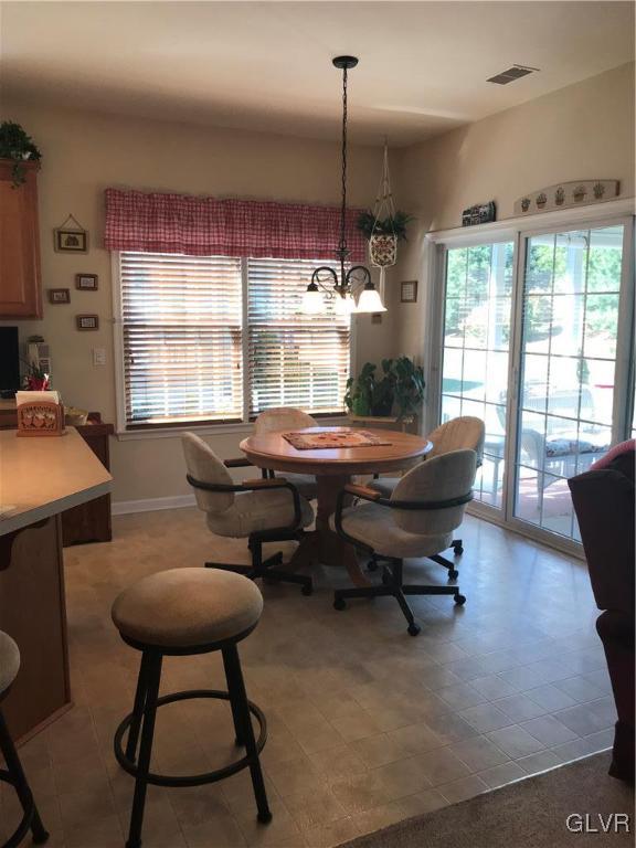 33 Inverness Lane Easton, PA 18045 - Photo 7 of 29 Gallery Image 7