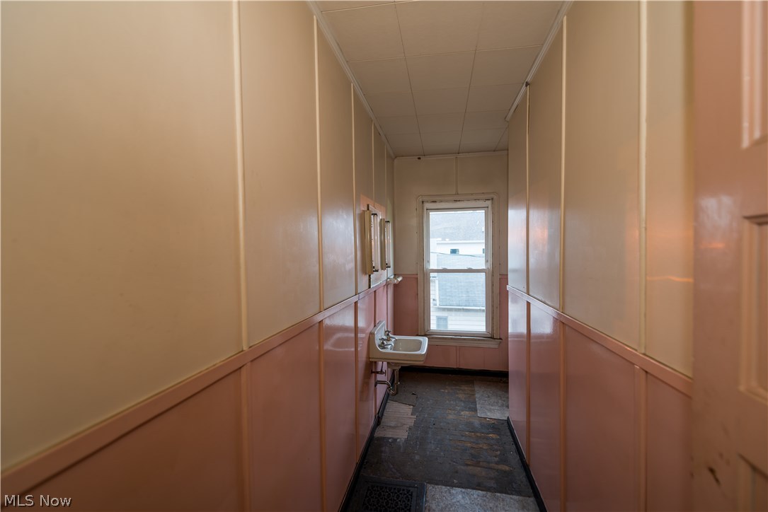 2054 Fulton Road Cleveland, OH 44113 - Photo 17 of 23 Gallery Image 17