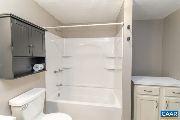 $229,999 | 112 Pines Lane, Shipman, VA 22971