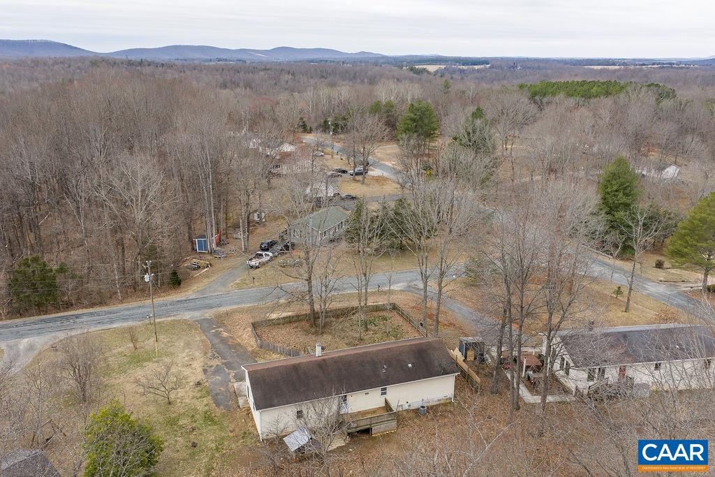 112 Pines Lane Shipman, VA 22971 - Photo 27 of 38
