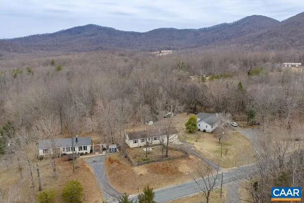 $229,999 | 112 Pines Lane, Shipman, VA 22971