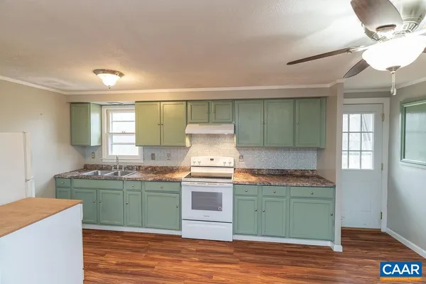 $229,999 | 112 Pines Lane, Shipman, VA 22971