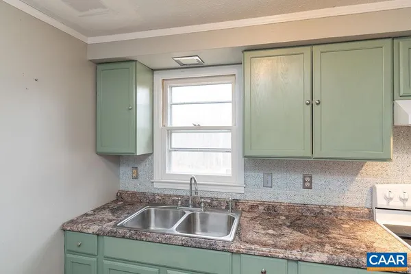 $229,999 | 112 Pines Lane, Shipman, VA 22971