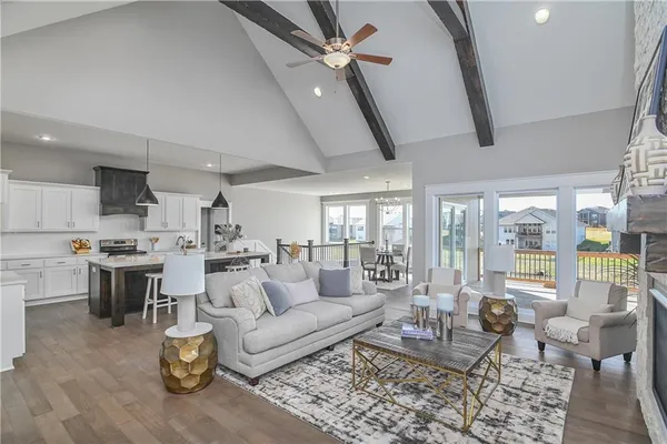 $774,950 | 23811 West 59th Terrace, Shawnee, KS 66226