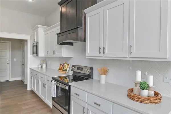 $774,950 | 23811 West 59th Terrace, Shawnee, KS 66226