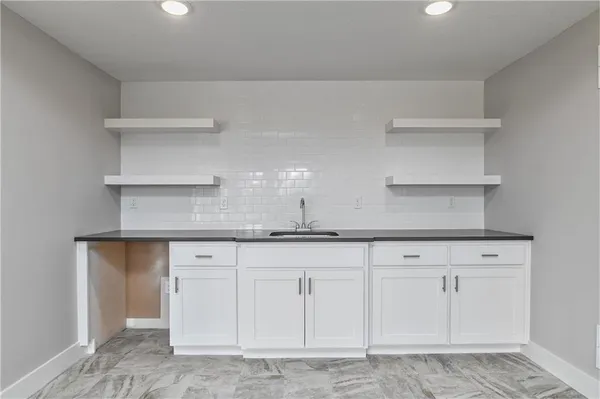 $774,950 | 23811 West 59th Terrace, Shawnee, KS 66226