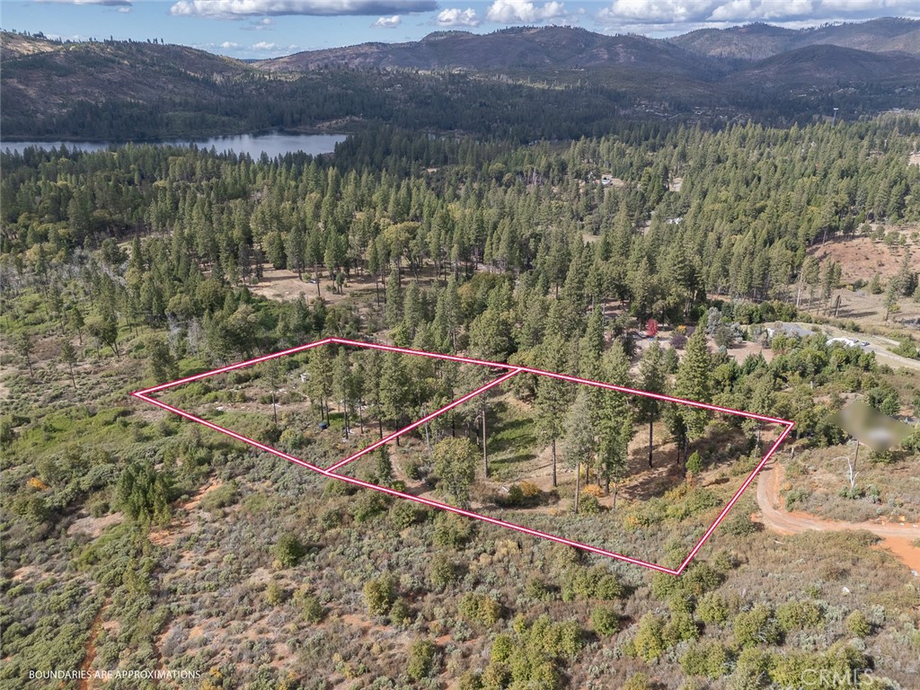 4023 Kakini Road Oroville, CA 95965 - Photo 2 of 54 a view of swimming pool and mountain view