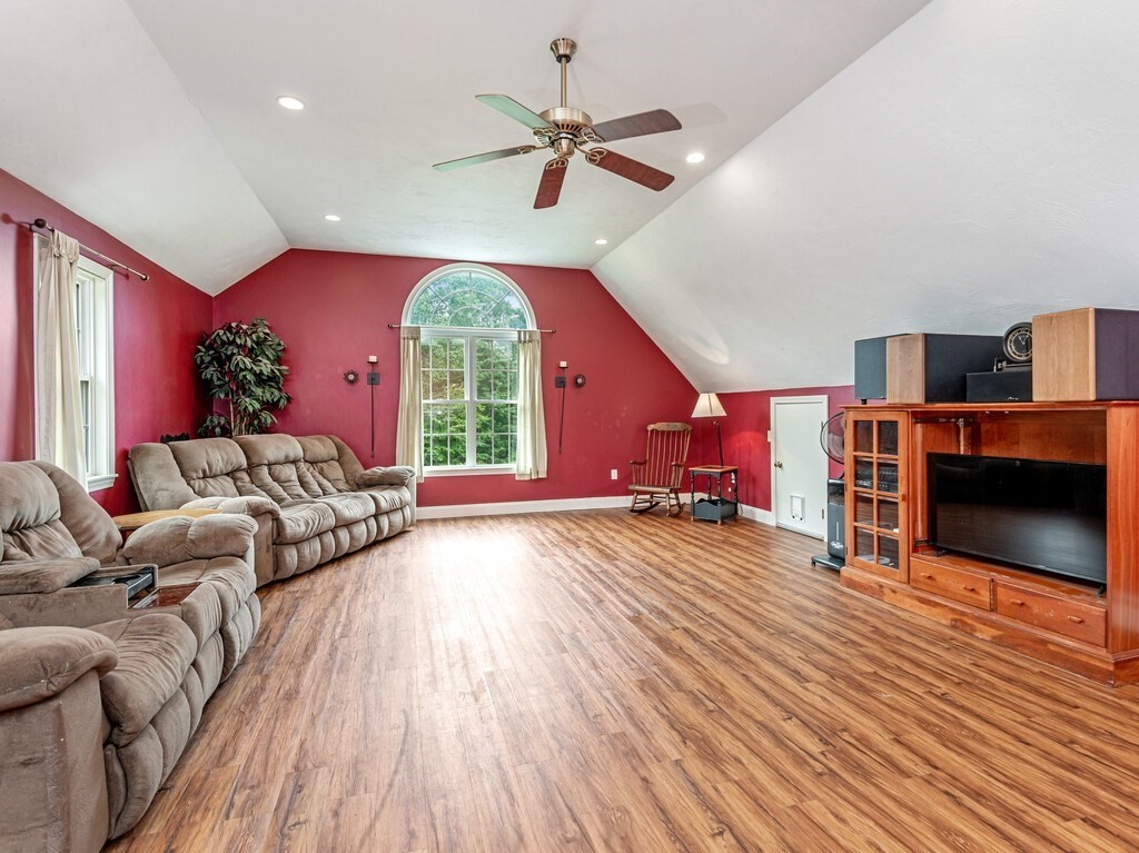 7 Cameron Drive Rutland, MA 01543 - Photo 13 of 29
