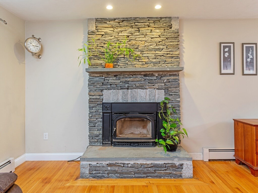 7 Cameron Drive Rutland, MA 01543 - Photo 4 of 29