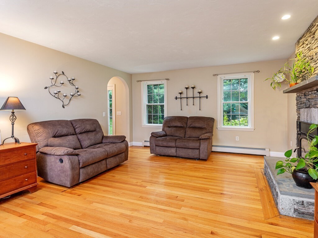 7 Cameron Drive Rutland, MA 01543 - Photo 5 of 29