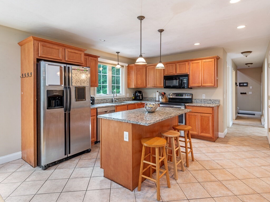 7 Cameron Drive Rutland, MA 01543 - Photo 7 of 29
