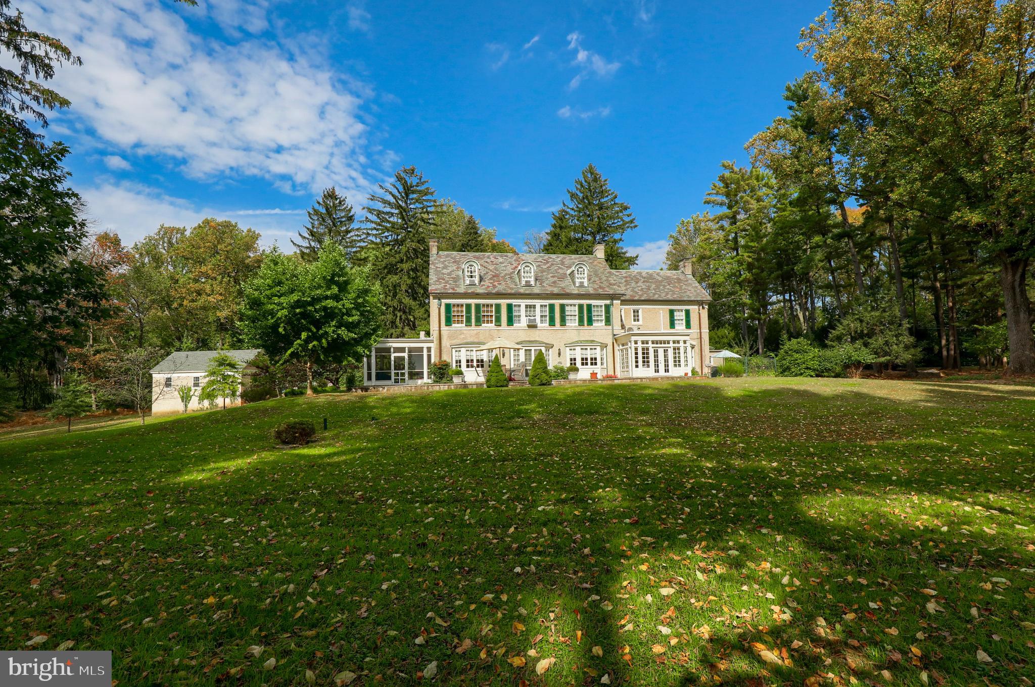 307 Oak Grove Road Reading, PA 19601 - Photo 4 of 80 Gallery Image 4