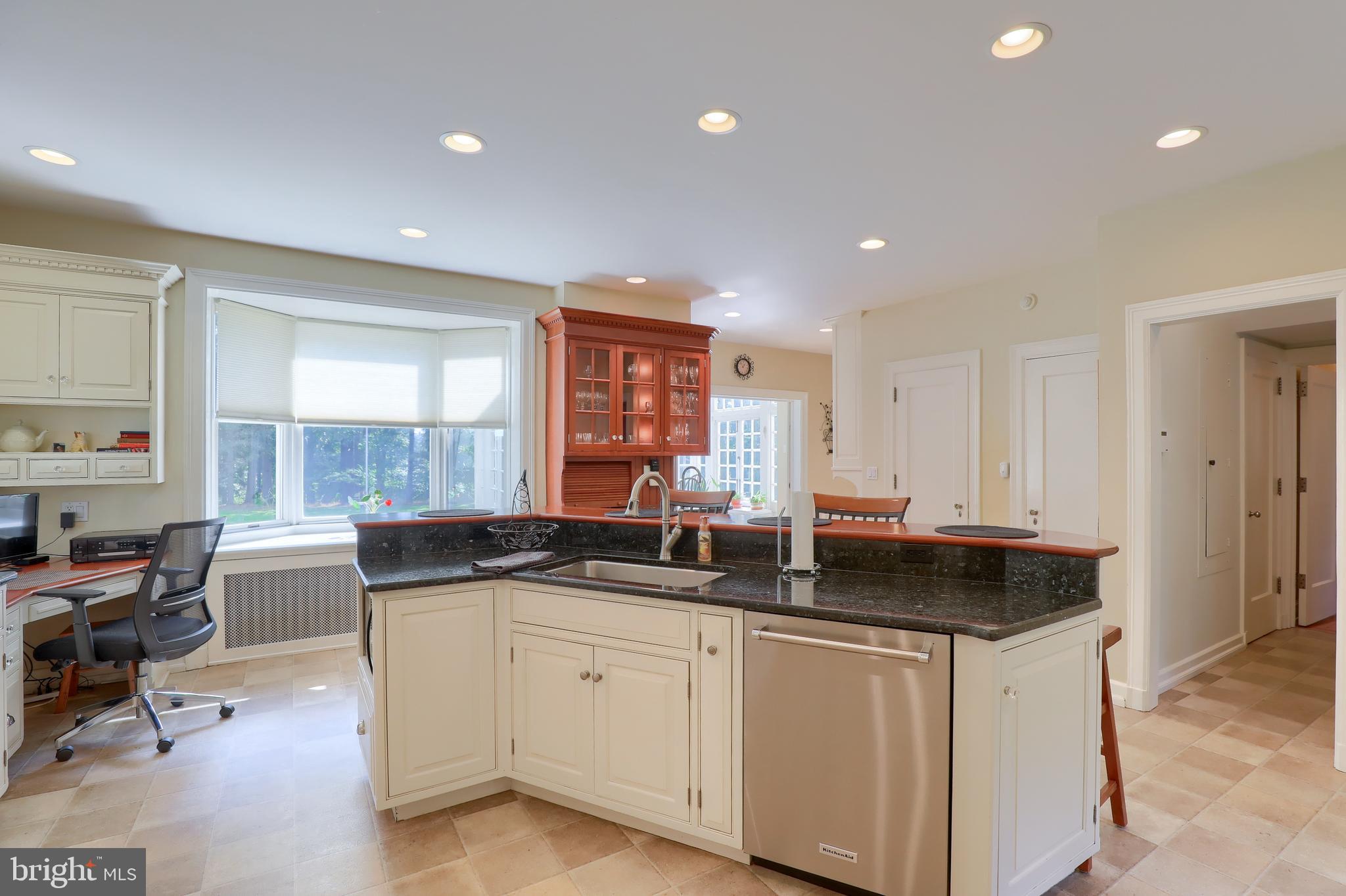 307 Oak Grove Road Reading, PA 19601 - Photo 51 of 80 Kitchen
