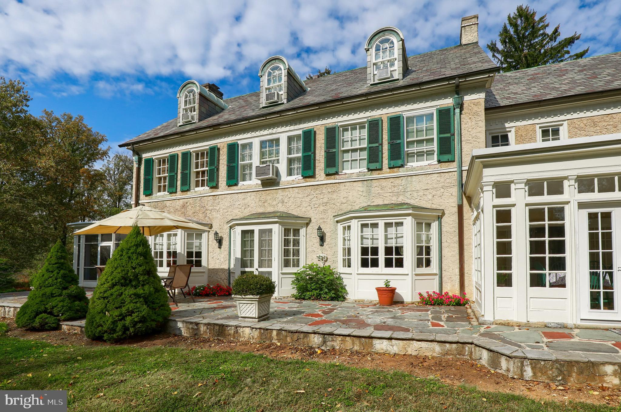 307 Oak Grove Road Reading, PA 19601 - Photo 7 of 80 Gallery Image 7