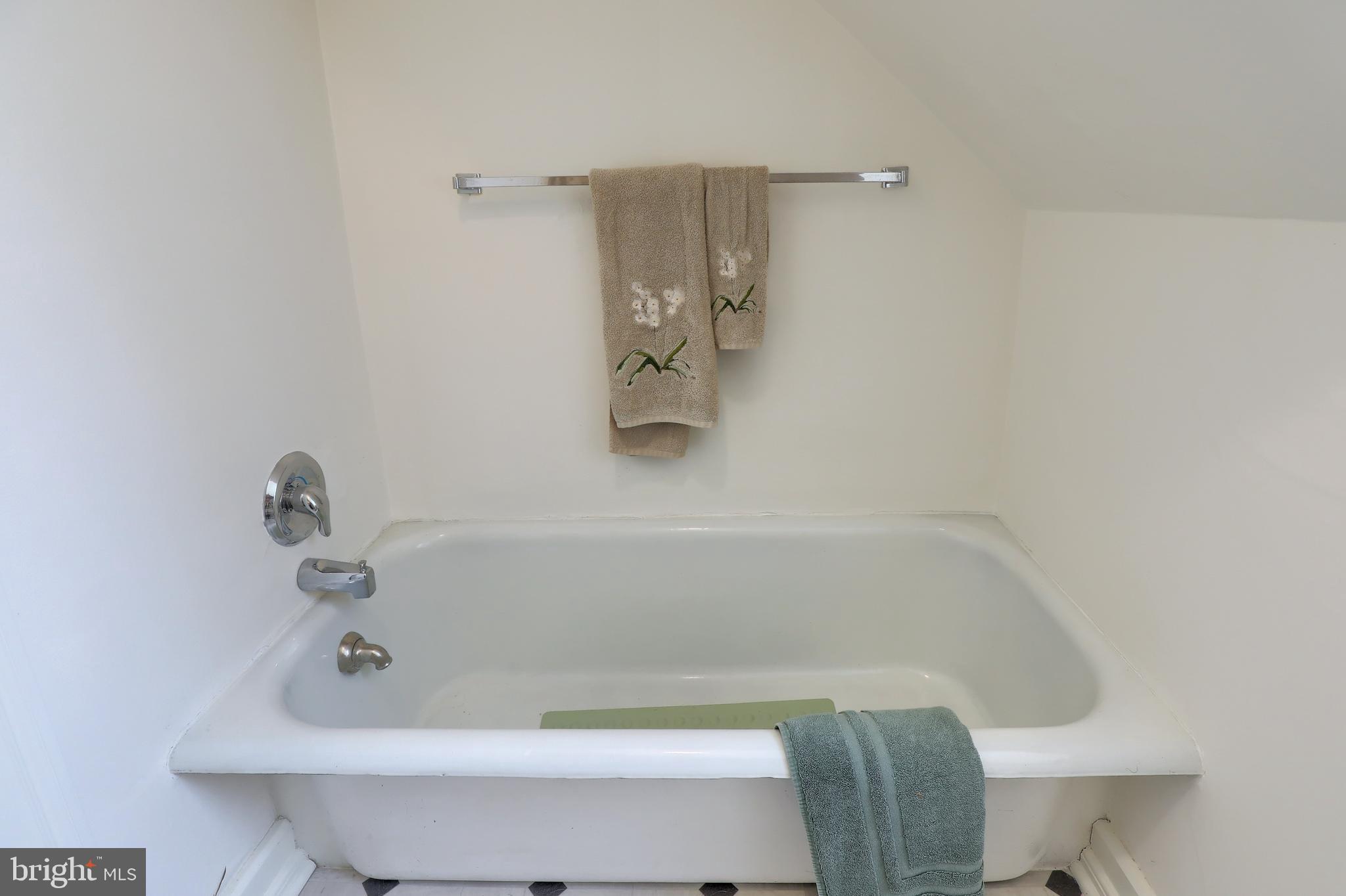 307 Oak Grove Road Reading, PA 19601 - Photo 78 of 80 BA #4