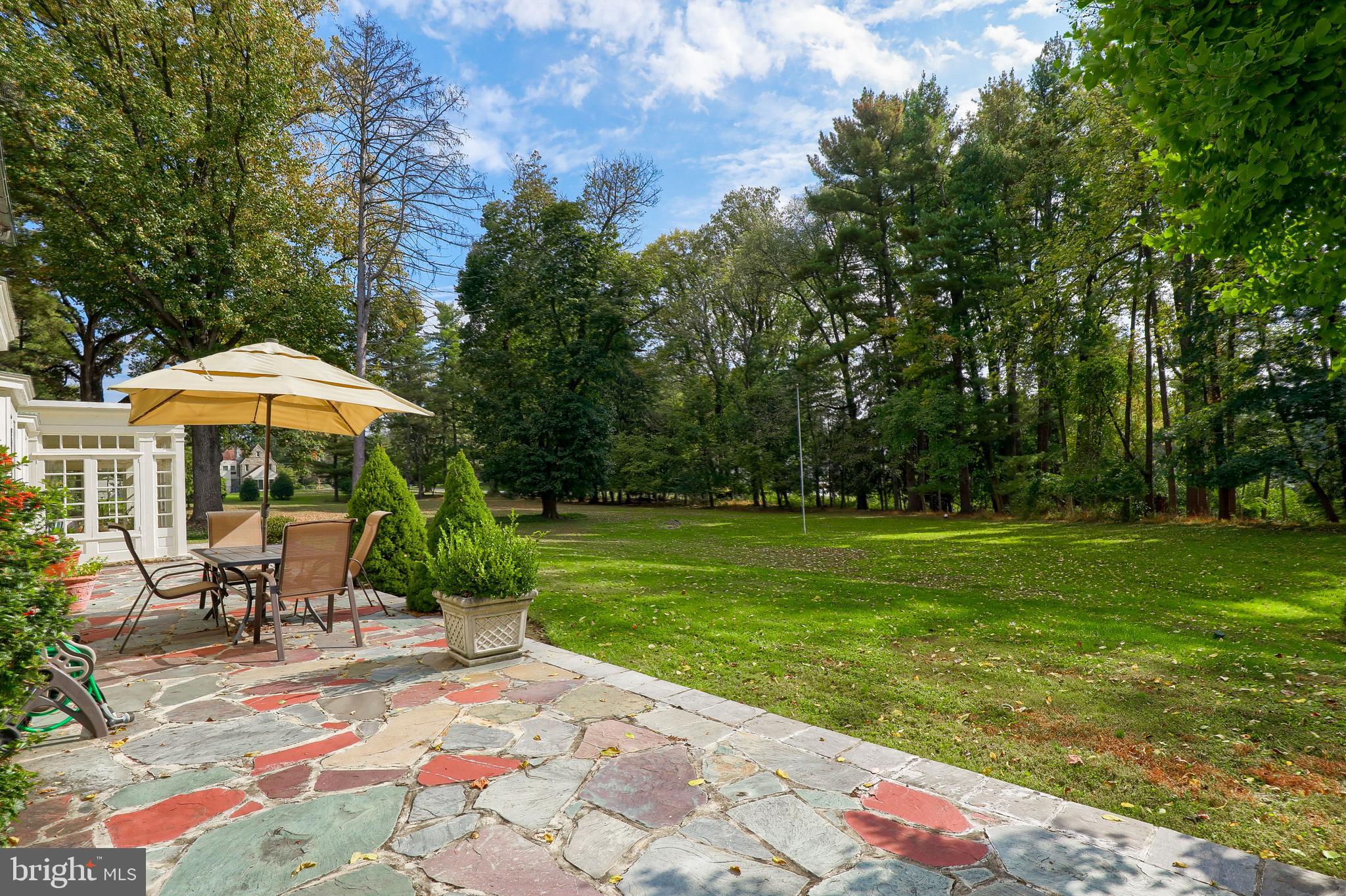 307 Oak Grove Road Reading, PA 19601 - Photo 10 of 80 Patio