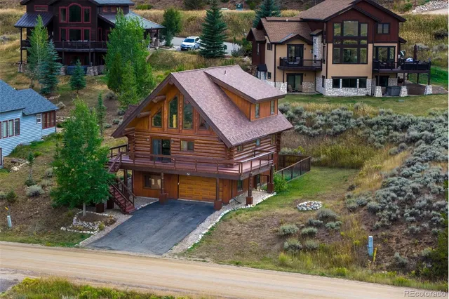a view of outdoor space and city view