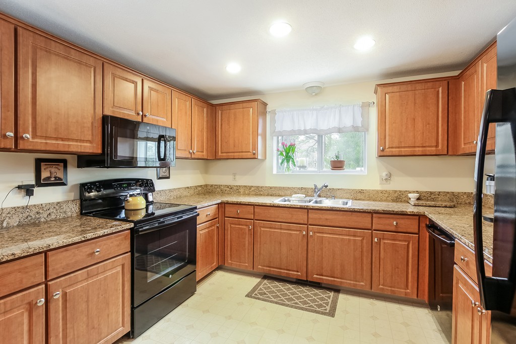 123 S Shellback Way, Unit S123 Mashpee, MA 02649 - Photo 7 of 19 Gallery Image 7