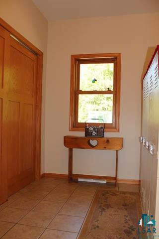 5217 Midway Road Duluth, MN 55811 - Photo 12 of 23 Mud Room
